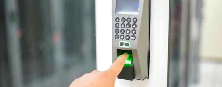 ระบบสแกนลายนิ้วมือ ความปลอดภัยและควบคุมการเข้าออกยุคใหม่